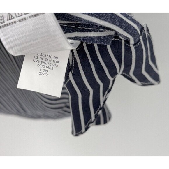 Gap Women’s Navy & White Tie Neck Striped Blouse Size L, Career, Preppy, Boho‎ - Picture 7 of 10